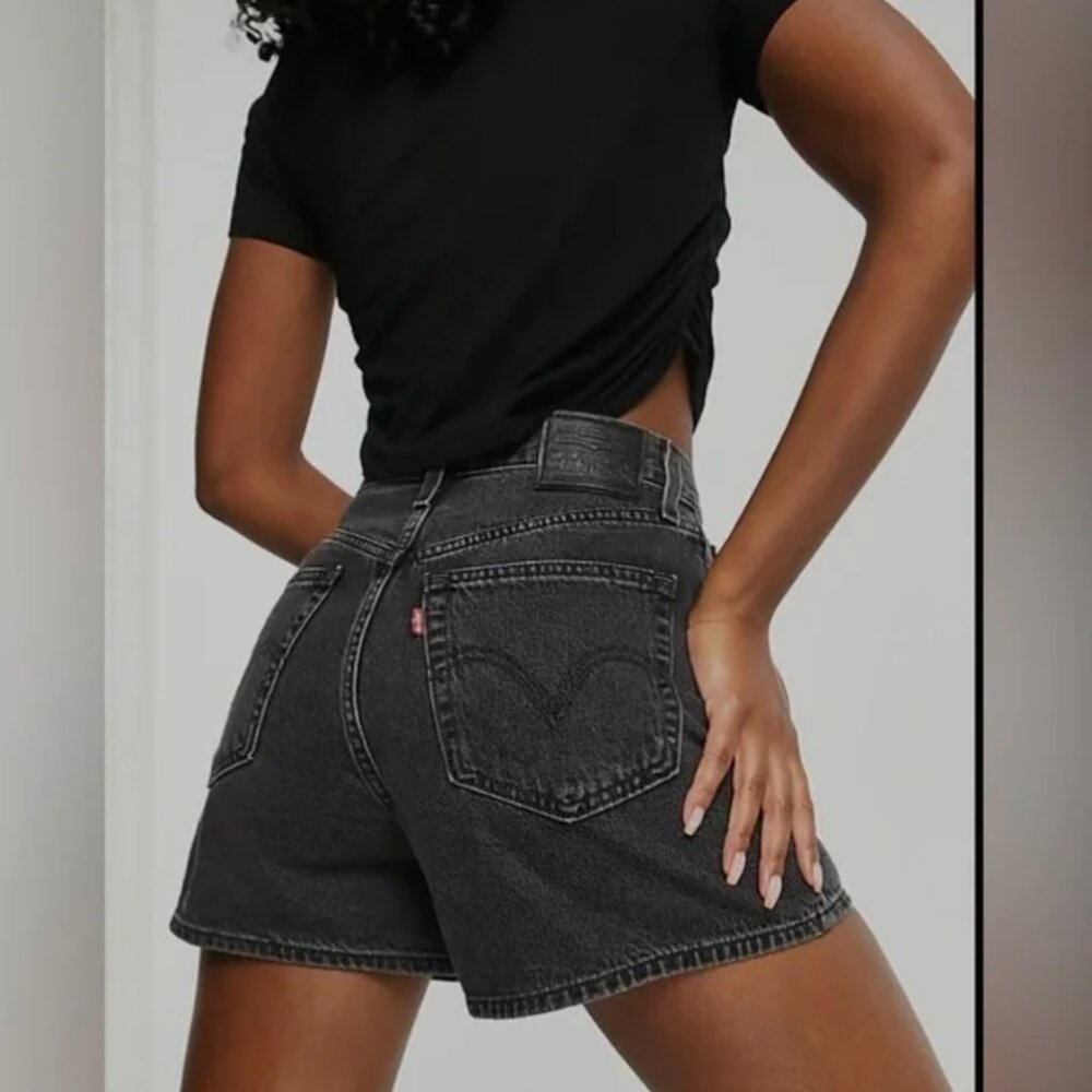 Levi's High Loose Shorts